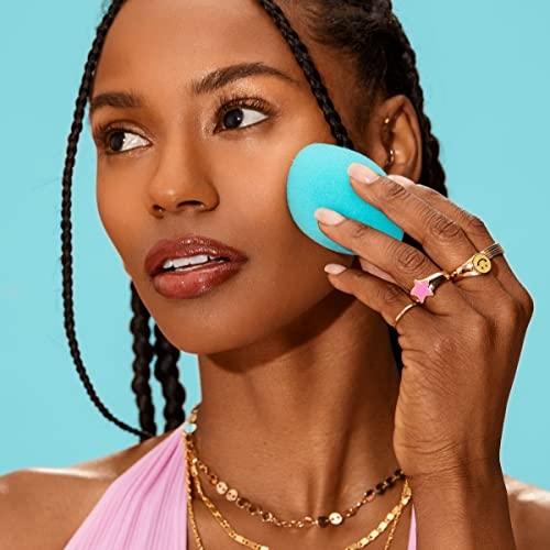 Real Techniques Miracle Airblend Sponge, Matte Makeup Blending Sponge, For Liquid, Cream, & Powder Products, Offers Medium To Full Coverage, Foundation Sponge, Latex-Free Foam, 1 Count - Image 7