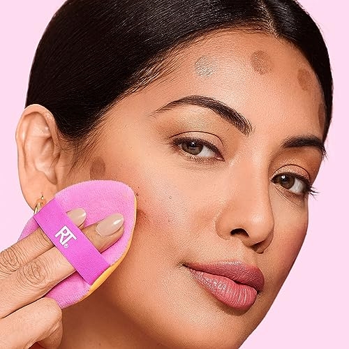 Real Techniques Miracle 2-In-1 Powder Puff 2 Pack, Dual-Sided, Full Size Makeup Blending Puff, Reversible Elastic Band, Makeup Sponge & Powder Puff, For Liquid, Cream & Powder Products, Crulety-Free - Image 10