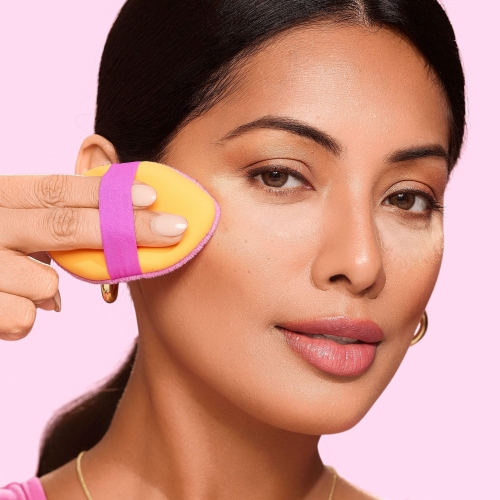 Real Techniques Miracle 2-In-1 Powder Puff 2 Pack, Dual-Sided, Full Size Makeup Blending Puff, Reversible Elastic Band, Makeup Sponge & Powder Puff, For Liquid, Cream & Powder Products, Crulety-Free - Image 11